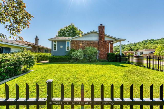 1 Redwood Crt, House detached with 3 bedrooms, 2 bathrooms and 6 parking in Hamilton ON | Image 27