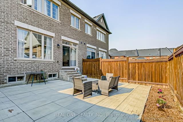 117 Beckett Ave E, House semidetached with 4 bedrooms, 4 bathrooms and 4 parking in Markham ON | Image 20