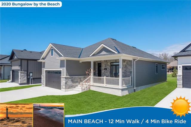 36 Brooklawn Drive, House detached with 2 bedrooms, 3 bathrooms and null parking in Lambton Shores ON | Image 1