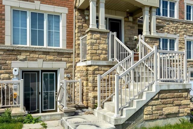 128 Golden Springs Dr, House attached with 3 bedrooms, 4 bathrooms and 2 parking in Brampton ON | Image 22