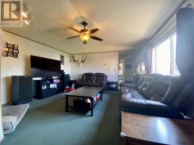 10601 101 Street, House other with 3 bedrooms, 2 bathrooms and null parking in Taylor BC | Image 18
