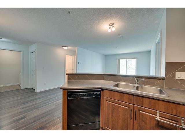 303 - 2208 44 Av Nw, Condo with 2 bedrooms, 2 bathrooms and null parking in Edmonton AB | Image 10