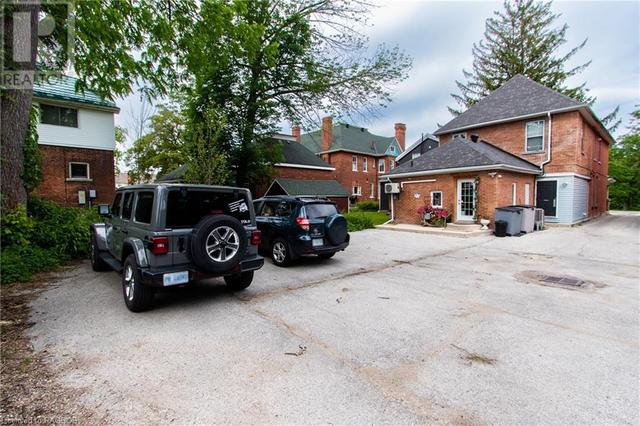 982 1st Avenue W, House detached with 7 bedrooms, 2 bathrooms and 5 parking in Owen Sound ON | Image 5