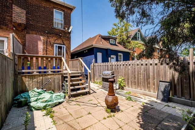 42 Madison Avenue, House semidetached with 3 bedrooms, 1 bathrooms and null parking in Hamilton ON | Image 33
