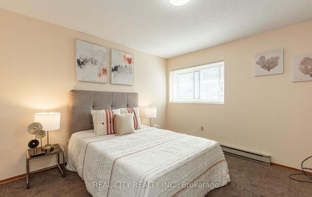100 - 50 Scarborough Golf Clu Rd, Townhouse with 3 bedrooms, 2 bathrooms and 1 parking in Toronto ON | Image 20