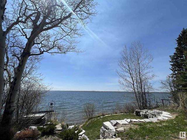 34 Lakeshore Dr, House detached with 3 bedrooms, 1 bathrooms and null parking in Sundance Beach AB | Image 30