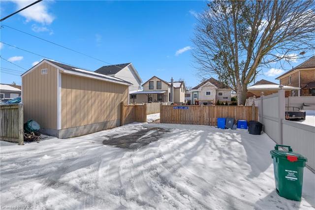 25 Almond Street, House detached with 2 bedrooms, 1 bathrooms and null parking in St. Catharines ON | Image 22