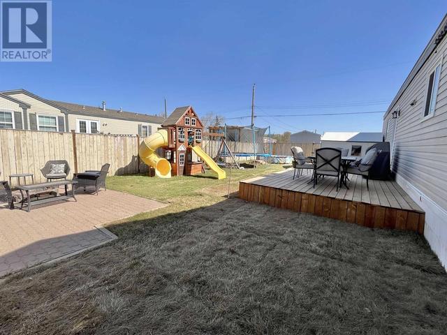 10463 103 Street, House other with 3 bedrooms, 2 bathrooms and null parking in Taylor BC | Image 17