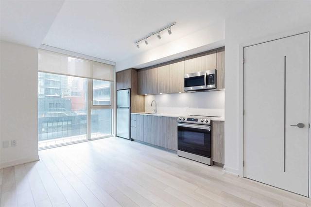 705 - 357 King St W, Condo with 1 bedrooms, 1 bathrooms and 0 parking in Toronto ON | Image 34