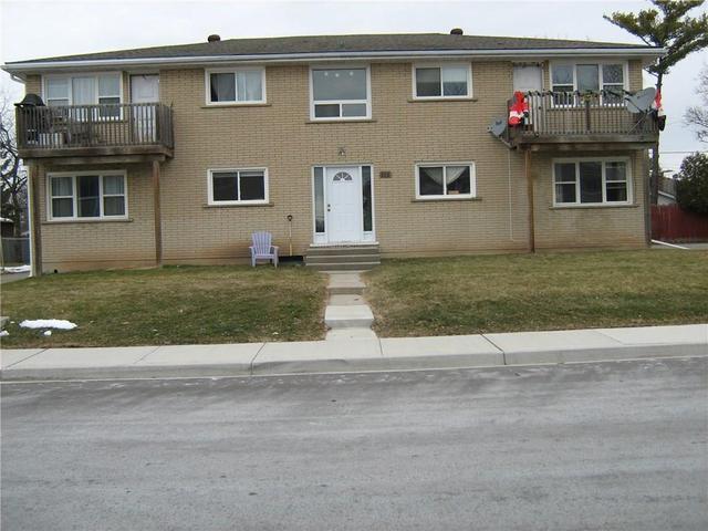 115 Sixth Avenue, Condo with 2 bedrooms, 1 bathrooms and 1 parking in Brantford ON | Image 1