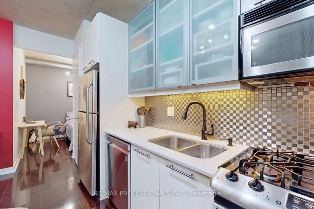 406 - 533 Richmond St W, Condo with 2 bedrooms, 2 bathrooms and 1 parking in Toronto ON | Image 5