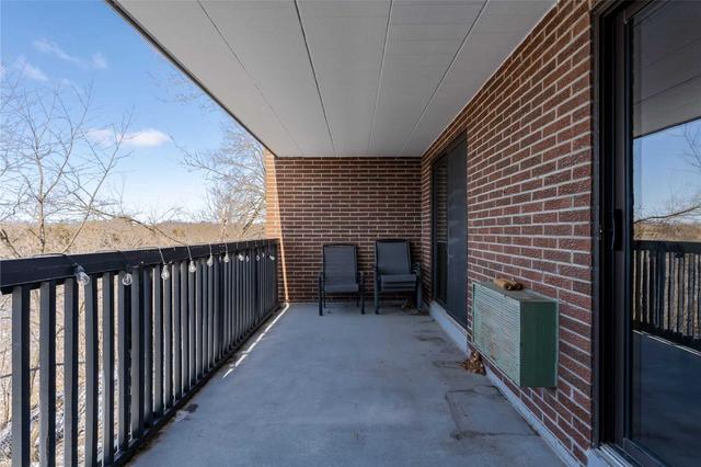 24 - 63 Conroy Cres, Condo with 3 bedrooms, 1 bathrooms and 1 parking in Guelph ON | Image 11