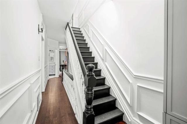 276 Carlton St, House attached with 4 bedrooms, 3 bathrooms and 1 parking in Toronto ON | Image 7