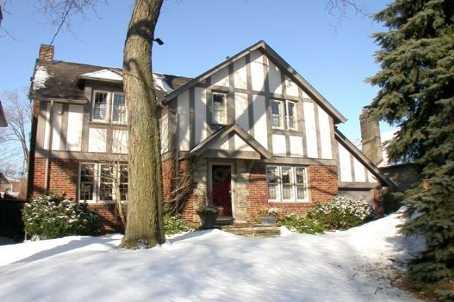 80 Humbervale Blvd, House detached with 3 bedrooms, 2 bathrooms and 4 parking in Toronto ON | Image 1