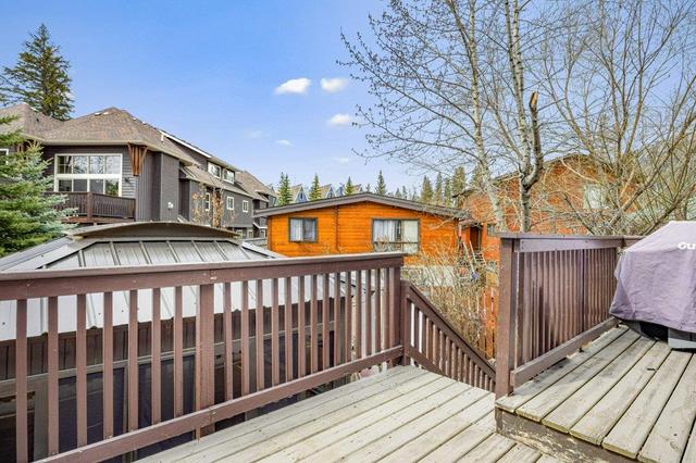 412 Cougar Street, House detached with 5 bedrooms, 4 bathrooms and 2 parking in Banff AB | Image 5