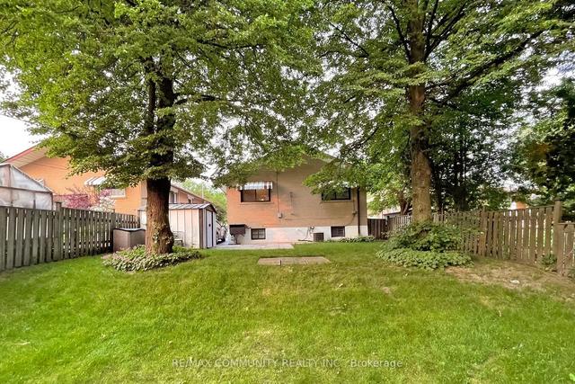 830 Scarborough Golfclub Rd N, House detached with 3 bedrooms, 2 bathrooms and 4 parking in Toronto ON | Image 33