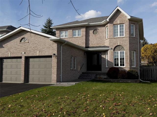 674 Goodyear Cres, House detached with 4 bedrooms, 4 bathrooms and 6 parking in Newmarket ON | Image 1