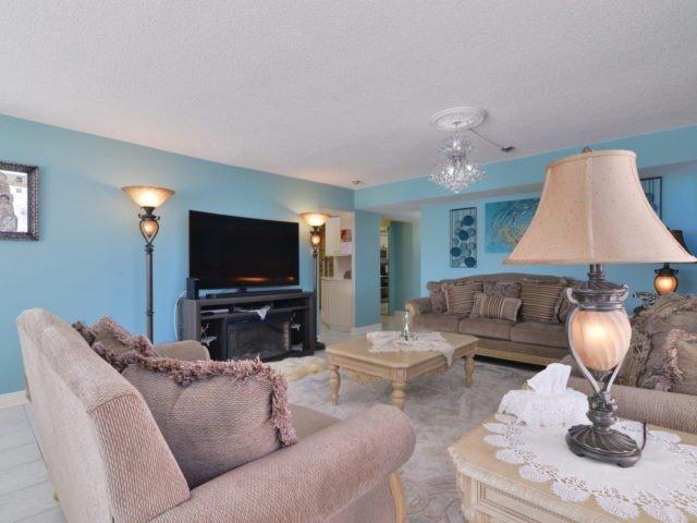 809 - 61 Markbrook Lane, Condo with 2 bedrooms, 2 bathrooms and 1 parking in Toronto ON | Image 6