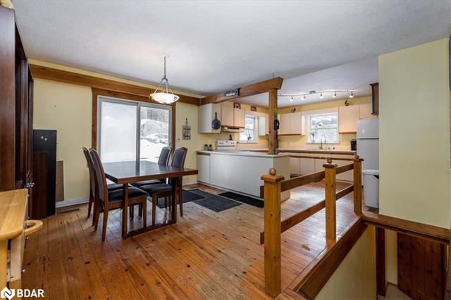 1024 Sparrow Lake Rd Route D, House detached with 3 bedrooms, 2 bathrooms and null parking in Gravenhurst ON | Image 7