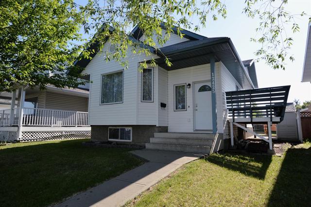 12425 97a Street, House detached with 3 bedrooms, 2 bathrooms and 3 parking in Grande Prairie AB | Image 1