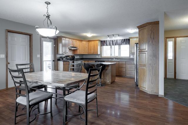 113055 Township Road 591b, House detached with 6 bedrooms, 3 bathrooms and 10 parking in Woodlands County AB | Image 4