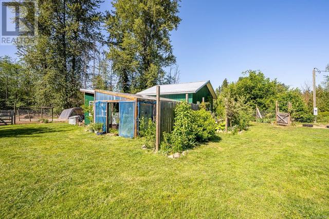 3326 Royston Rd, House detached with 5 bedrooms, 2 bathrooms and 10 parking in Comox Valley A BC | Image 24