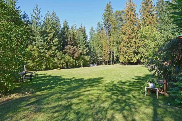 5730 Cedar Creek Road, House detached with 3 bedrooms, 3 bathrooms and null parking in Central Kootenay H BC | Image 80