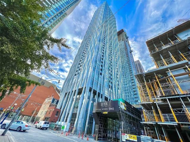3302 - 1 Yorkville Ave, Condo with 2 bedrooms, 2 bathrooms and 1 parking in Toronto ON | Image 21