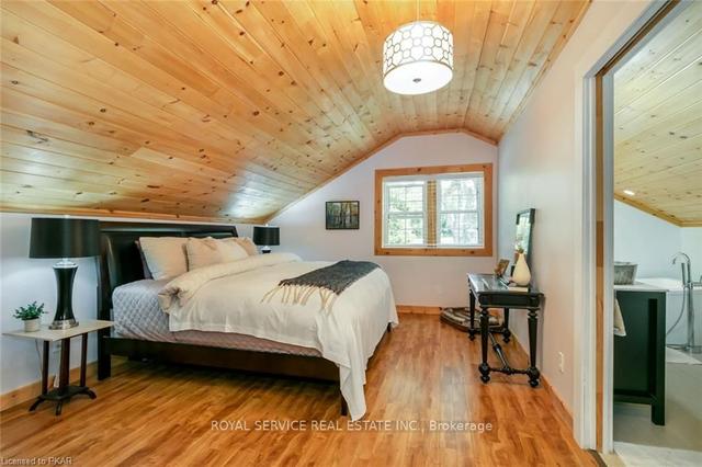 203 County Road 28, House detached with 4 bedrooms, 3 bathrooms and 4 parking in Otonabee South Monaghan ON | Image 10
