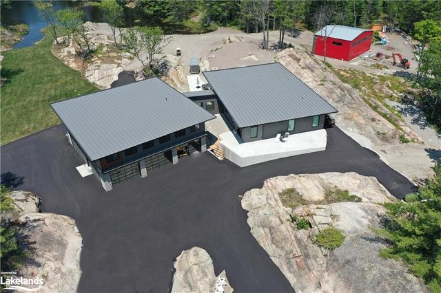 1115 North Kahshe Lake Road, House detached with 9 bedrooms, 4 bathrooms and null parking in Gravenhurst ON | Image 12