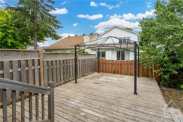 1462 Shawinigan Street, House detached with 4 bedrooms, 3 bathrooms and 5 parking in Ottawa ON | Image 28