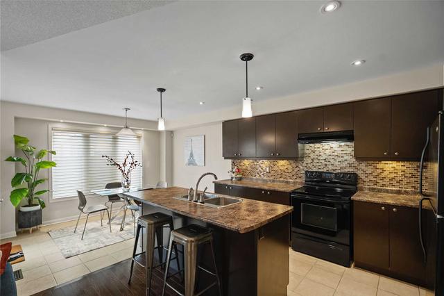 79 Portwine Dr, House attached with 3 bedrooms, 3 bathrooms and 2 parking in Toronto ON | Image 38