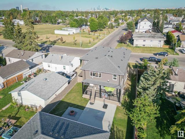 9256 155 St Nw, House detached with 5 bedrooms, 6 bathrooms and null parking in Edmonton AB | Image 48