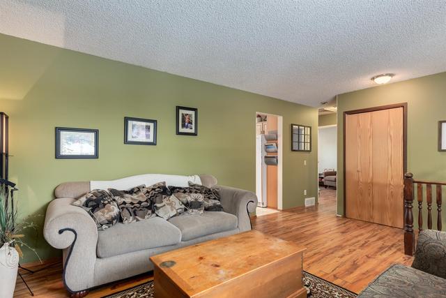 335 Penworth Way Se, House detached with 3 bedrooms, 1 bathrooms and 2 parking in Calgary AB | Image 7
