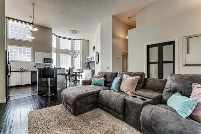 102 - 527 15 Avenue Sw, Condo with 2 bedrooms, 2 bathrooms and 1 parking in Calgary AB | Image 3
