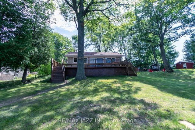 52 Cow Island, House detached with 2 bedrooms, 1 bathrooms and 0 parking in Otonabee South Monaghan ON | Image 3
