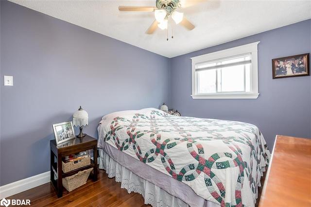 19 Sinclair Court, House detached with 3 bedrooms, 1 bathrooms and 3 parking in Barrie ON | Image 27