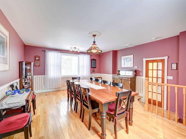 318 Queen St W, House detached with 4 bedrooms, 2 bathrooms and 6 parking in Cambridge ON | Image 4
