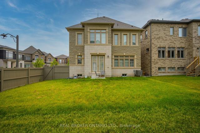 81 Boulton Tr, House detached with 4 bedrooms, 6 bathrooms and 4 parking in Oakville ON | Image 32