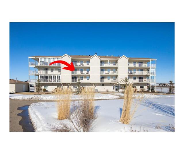 302 - 4520 45a Street Close, Condo with 2 bedrooms, 1 bathrooms and 1 parking in Red Deer County AB | Image 2