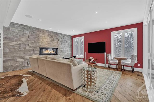 1530 Monaghan Lane, House detached with 5 bedrooms, 5 bathrooms and 6 parking in Ottawa ON | Image 8
