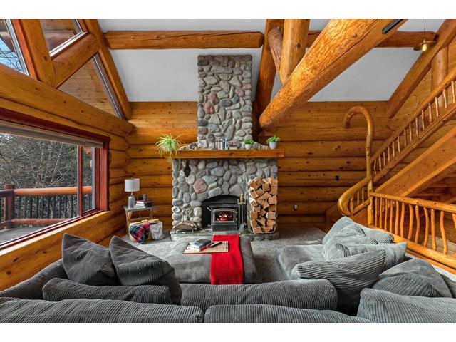 40518 Thunderbird Ridge, House detached with 4 bedrooms, 3 bathrooms and 6 parking in Squamish BC | Image 14