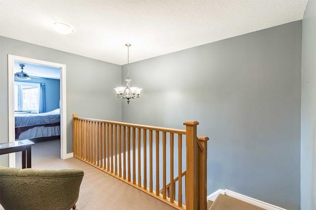 14 Clough Cres, House attached with 3 bedrooms, 4 bathrooms and 3 parking in Guelph ON | Image 14