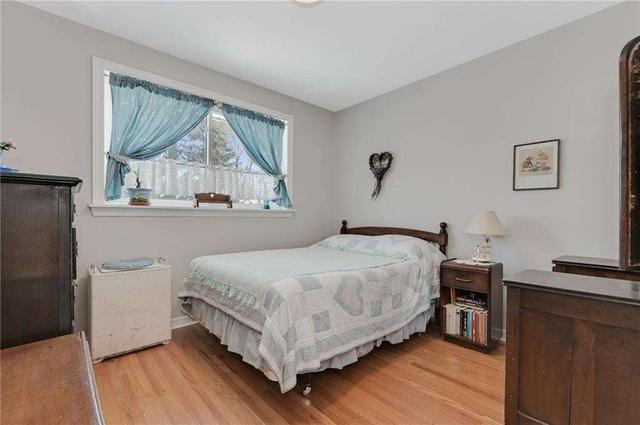 675 Ashley Ave, House detached with 3 bedrooms, 2 bathrooms and 3 parking in Burlington ON | Image 4