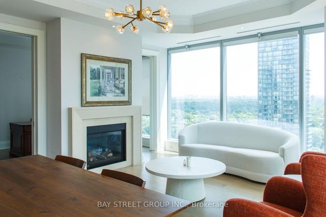 2203 - 55 Scollard St S, Condo with 2 bedrooms, 3 bathrooms and 1 parking in Toronto ON | Image 7