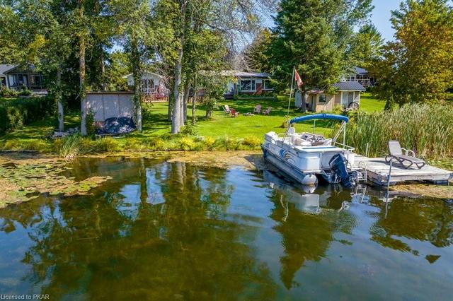 89 Kenedon Drive, House detached with 2 bedrooms, 1 bathrooms and 5 parking in Kawartha Lakes ON | Image 40