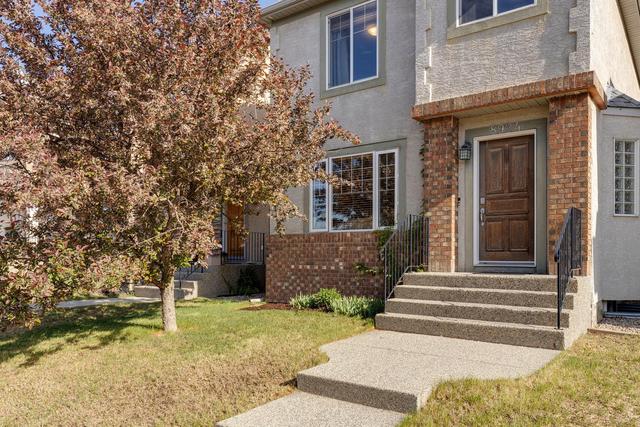 8924 Wentworth Avenue Sw, House detached with 4 bedrooms, 2 bathrooms and 2 parking in Calgary AB | Image 5