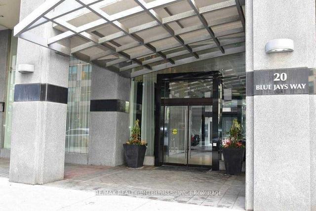 517 - 20 Blue Jays Way, Condo with 3 bedrooms, 2 bathrooms and 1 parking in Toronto ON | Image 12