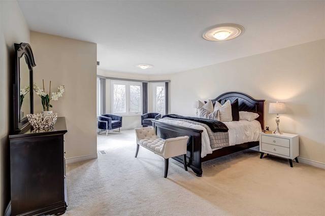51 White Ave, House detached with 4 bedrooms, 5 bathrooms and 8 parking in Toronto ON | Image 11