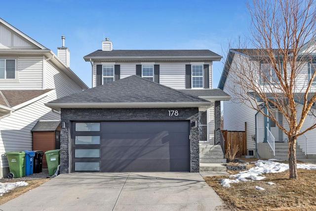 178 Tusslewood Drive Nw, House detached with 3 bedrooms, 2 bathrooms and 4 parking in Calgary AB | Image 1